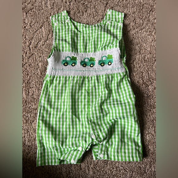 🌱🦢4 FOR $15!🦢🌱 St Patrick’s Day Gingham Romper with Tractor Embroidery - Picture 2 of 2